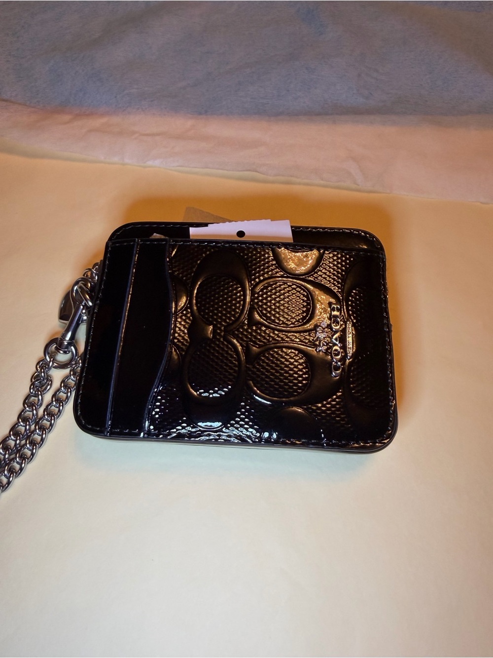 COACH: Zip Card Case In Signature Leather With  Heart Charm: NWT